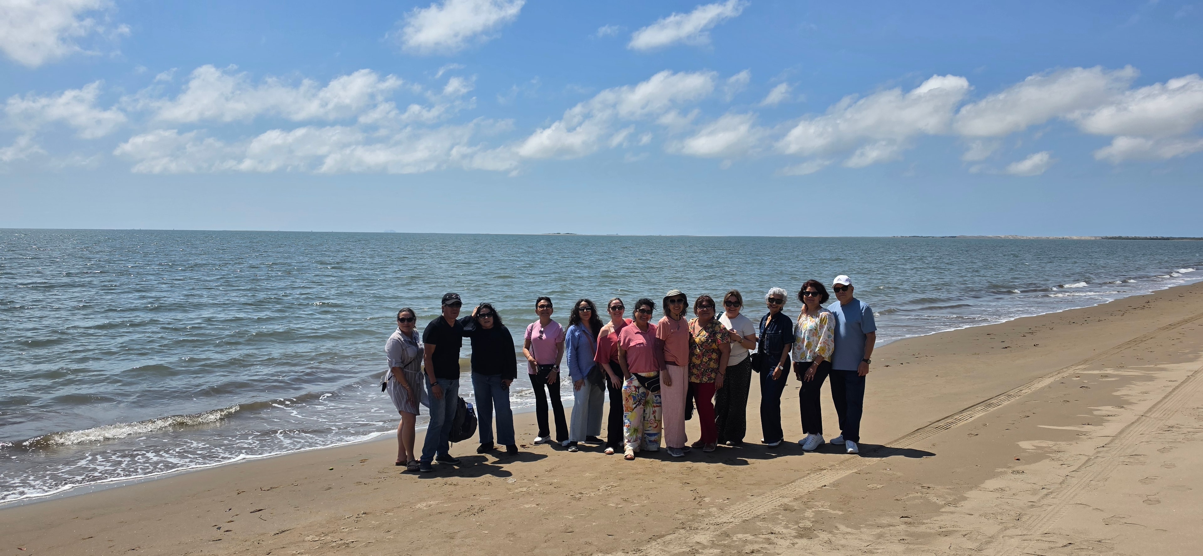 Grupo en la playa de El Maviri - Topolobampo